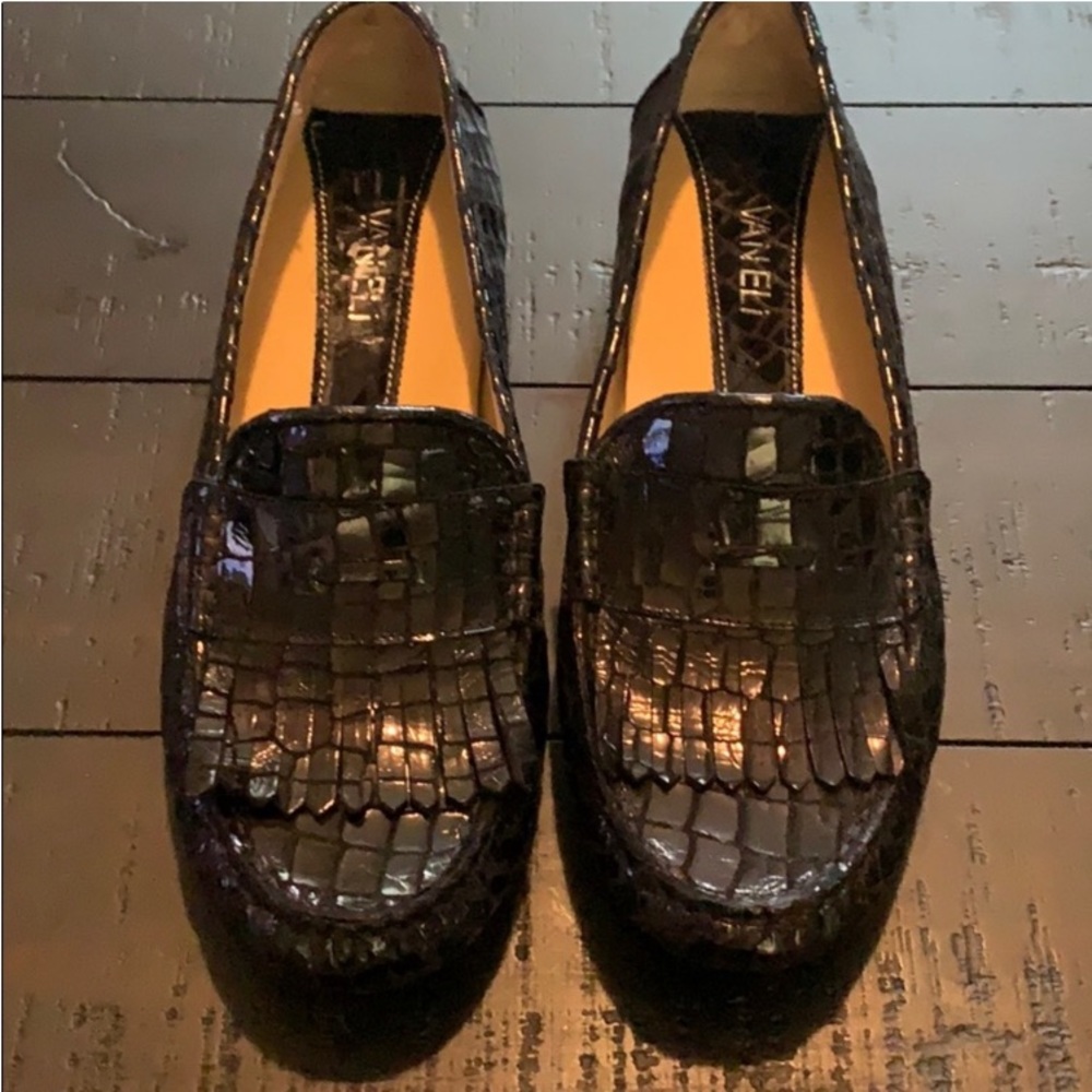 Excellent Preowned Condition Vanlei Loafers Size 6.5.